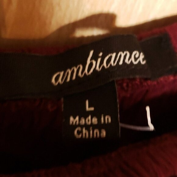 Ambiance Womens Maroon Off The Shoulder Cropped Crochet Top Large - Picture 4 of 5